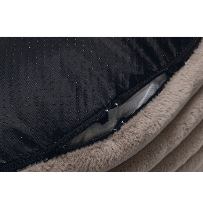 Designed by Lotte Hundebett Reza - rund, beige