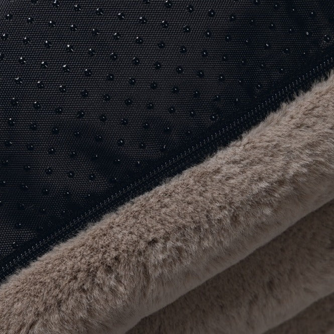 Designed by Lotte Hundekissen Reza - Beige